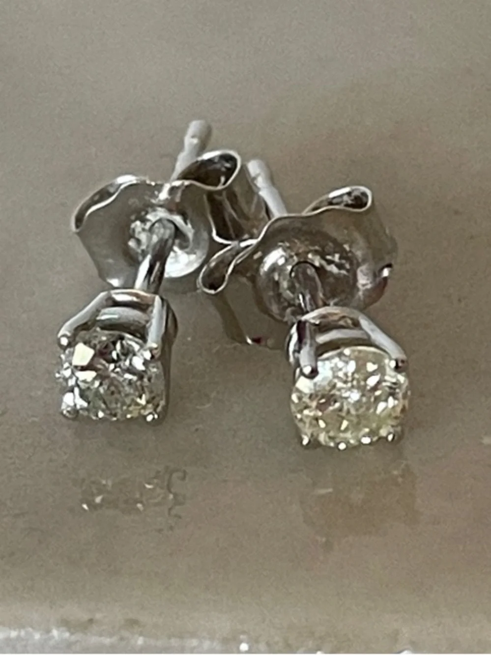 VINTAGE White Round Diamond Stud Silver Earrings